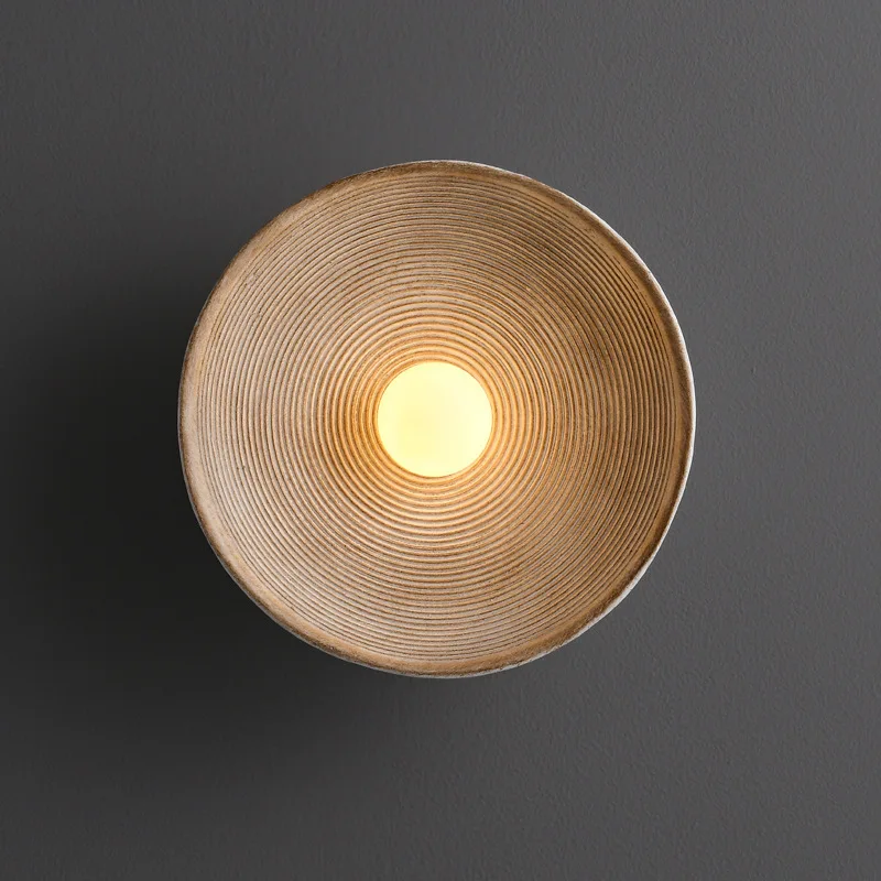 ODDA – Nordic Inspired Wall Lamp in Chestnut - Imagem 2